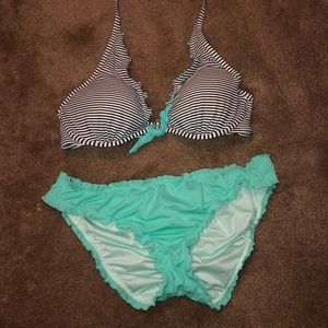 Victoria’s Secret bikini